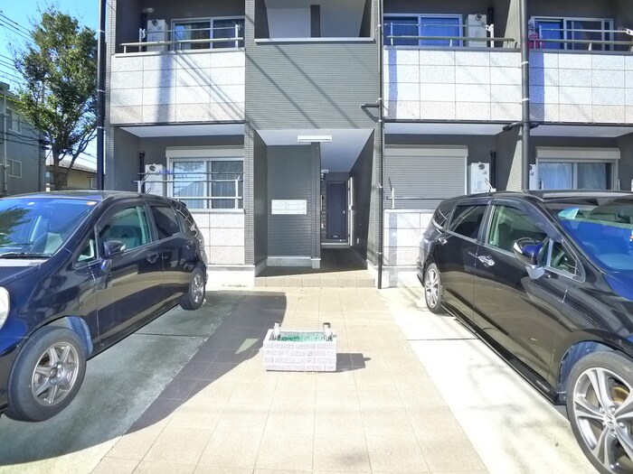 ラックヌーボの物件外観写真