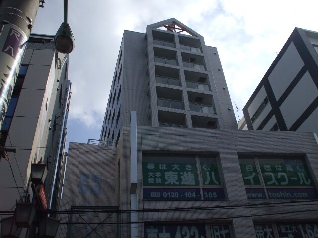 アクシス調布の物件外観写真