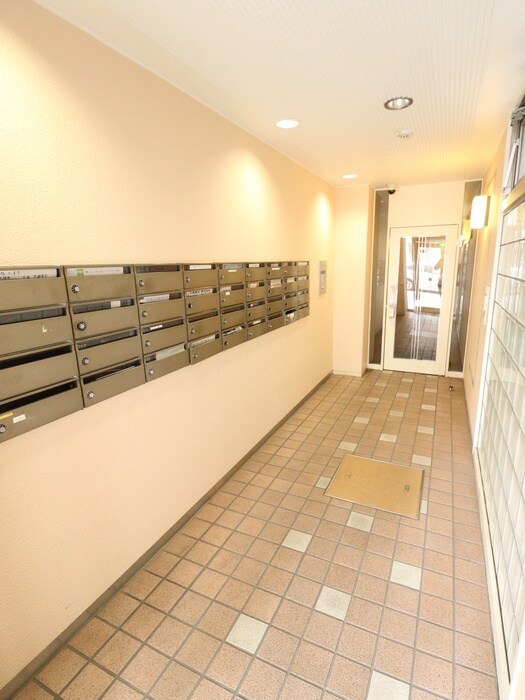 アクシス調布の物件外観写真