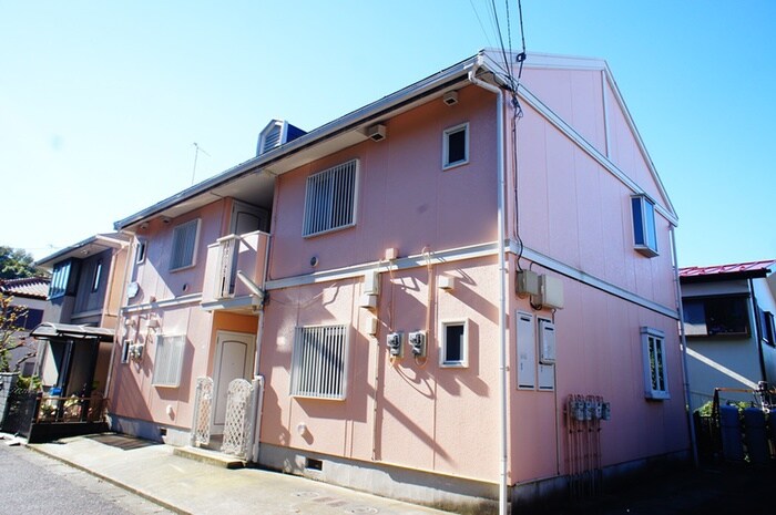 ロジュマンエビナの物件外観写真