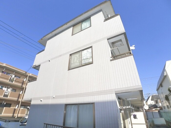 ジュネス金子の物件外観写真