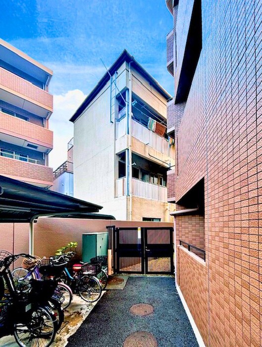 小林ビルの物件外観写真