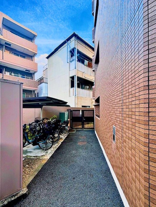 小林ビルの物件外観写真