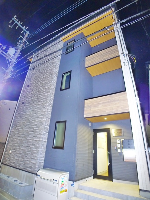 ＫＬＥＩＳ高砂の物件外観写真