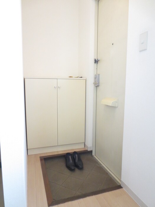 シャトル中山の物件内観写真