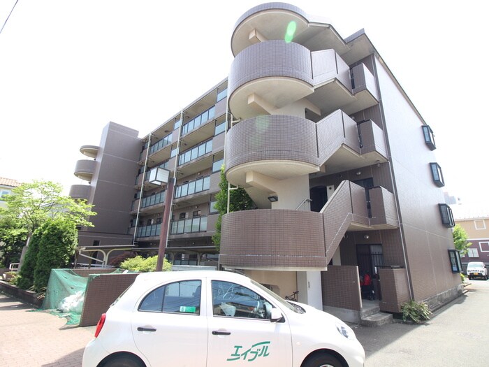 フォレストマンションの物件外観写真