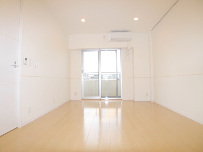 ﾛｲﾔﾙﾊﾟｰｸｽﾀﾜｰ南千住の物件内観写真