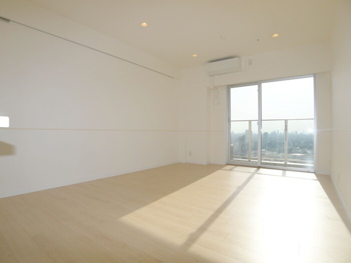 ﾛｲﾔﾙﾊﾟｰｸｽﾀﾜｰ南千住の物件内観写真