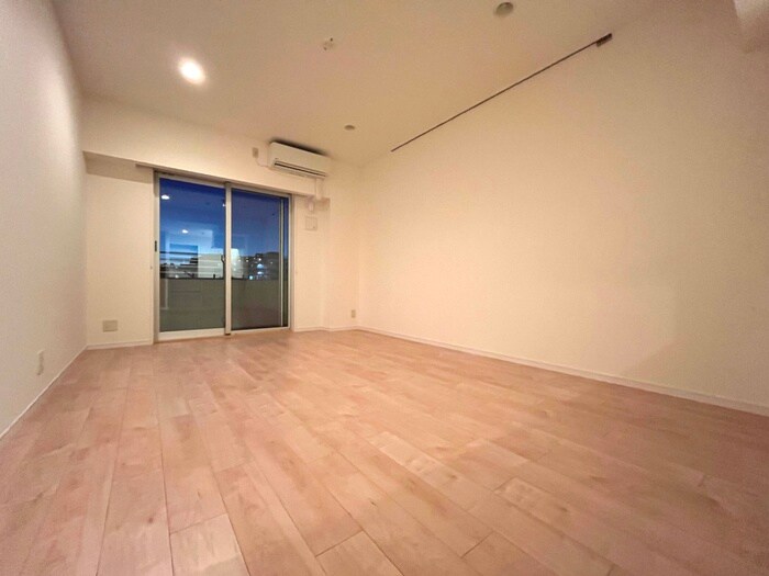 ﾛｲﾔﾙﾊﾟｰｸｽﾀﾜｰ南千住の物件内観写真