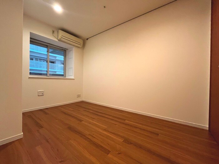 ﾛｲﾔﾙﾊﾟｰｸｽﾀﾜｰ南千住の物件内観写真