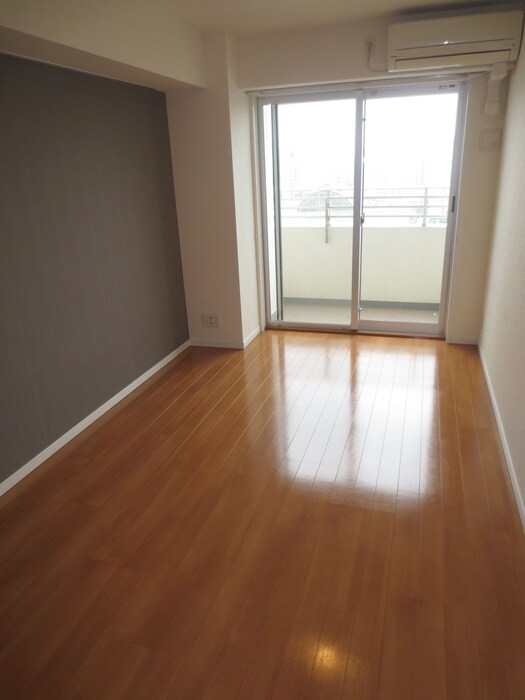 ﾛｲﾔﾙﾊﾟｰｸｽﾀﾜｰ南千住の物件内観写真