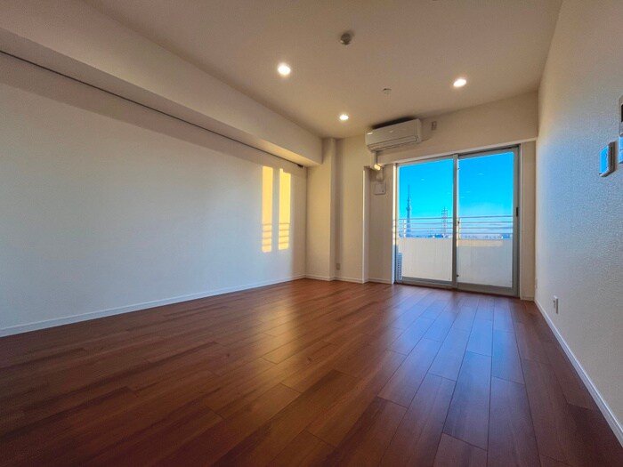 ﾛｲﾔﾙﾊﾟｰｸｽﾀﾜｰ南千住の物件内観写真