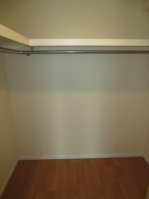 ﾛｲﾔﾙﾊﾟｰｸｽﾀﾜｰ南千住の物件内観写真