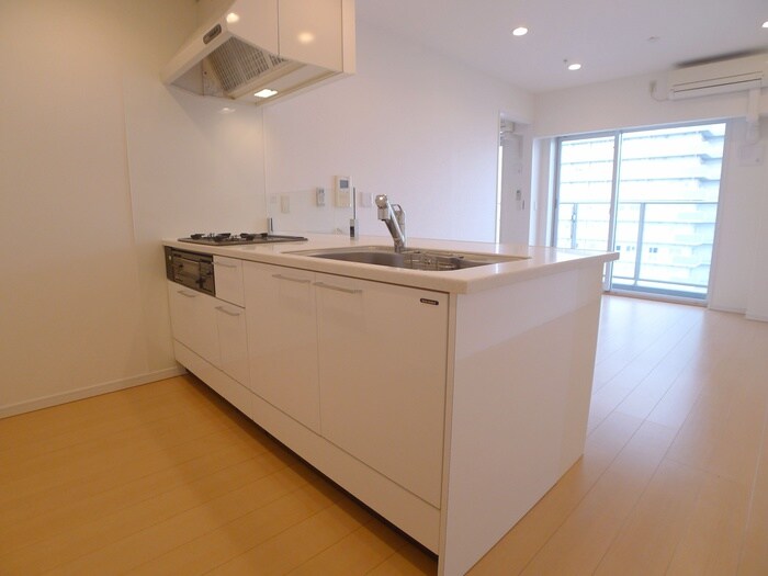 ﾛｲﾔﾙﾊﾟｰｸｽﾀﾜｰ南千住の物件内観写真