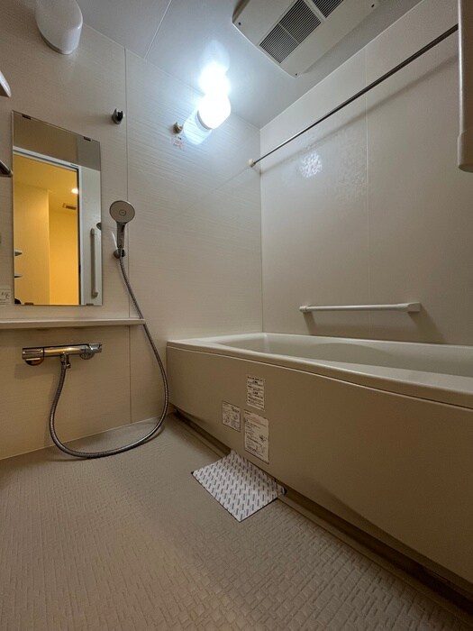 ﾛｲﾔﾙﾊﾟｰｸｽﾀﾜｰ南千住の物件内観写真