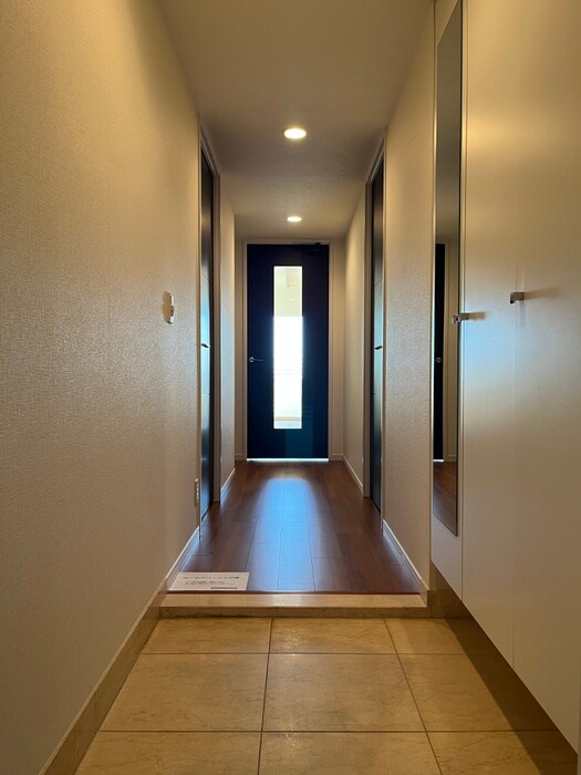 ﾛｲﾔﾙﾊﾟｰｸｽﾀﾜｰ南千住の物件内観写真