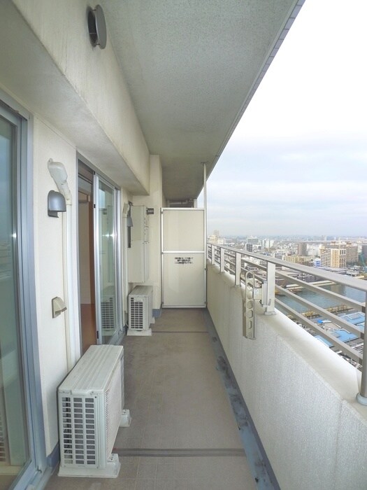 ﾛｲﾔﾙﾊﾟｰｸｽﾀﾜｰ南千住の物件内観写真