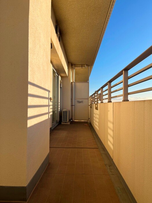 ﾛｲﾔﾙﾊﾟｰｸｽﾀﾜｰ南千住の物件内観写真