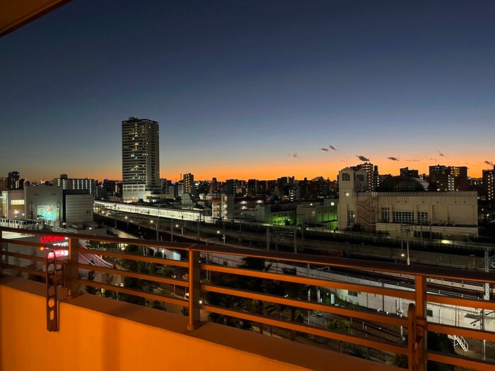 ﾛｲﾔﾙﾊﾟｰｸｽﾀﾜｰ南千住の物件内観写真
