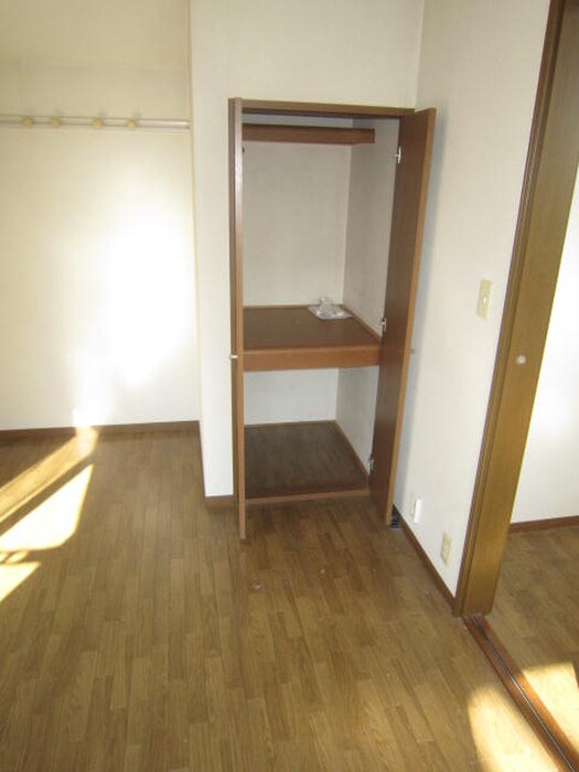 エステ－トピアペイザ－ジュの物件内観写真