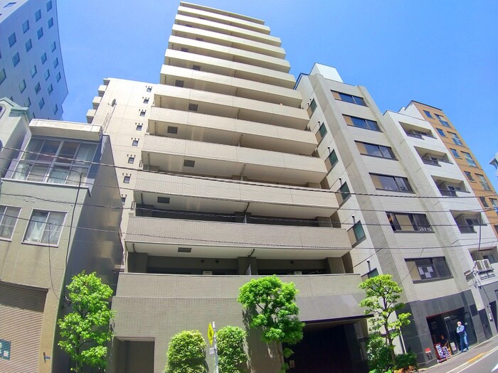 モアクレスト築地(206)の物件外観写真