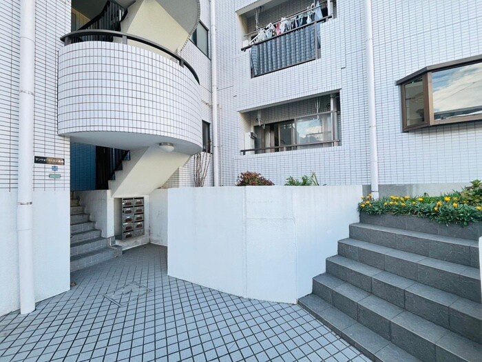 サンウォ－クヒルズ森崎　１０３の物件外観写真