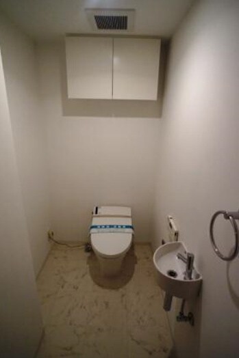 四谷アパ－トメントの物件内観写真