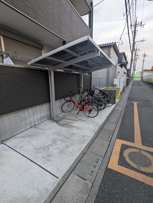 ジーメゾン西大宮の物件外観写真