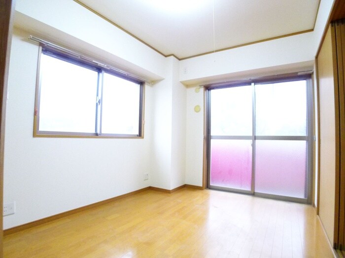 セントレジス・グランの物件内観写真