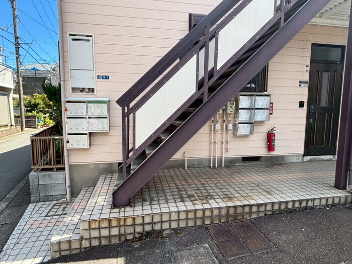 レジデンス数沢の物件外観写真