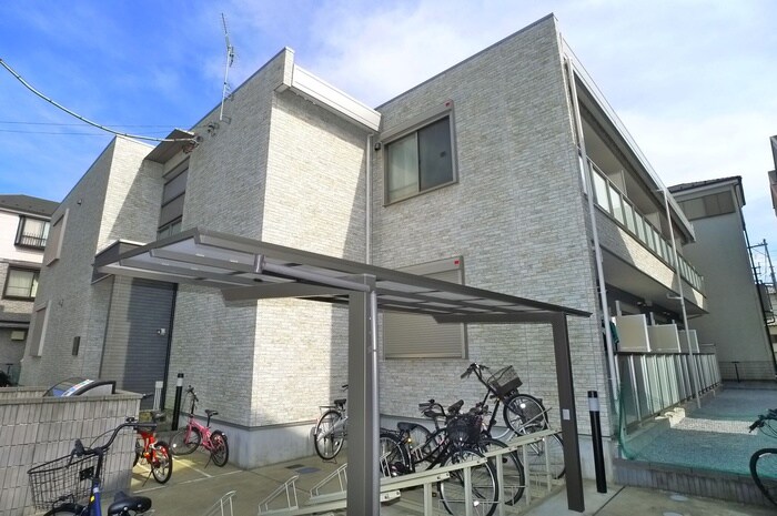 リブリ・アライの物件外観写真