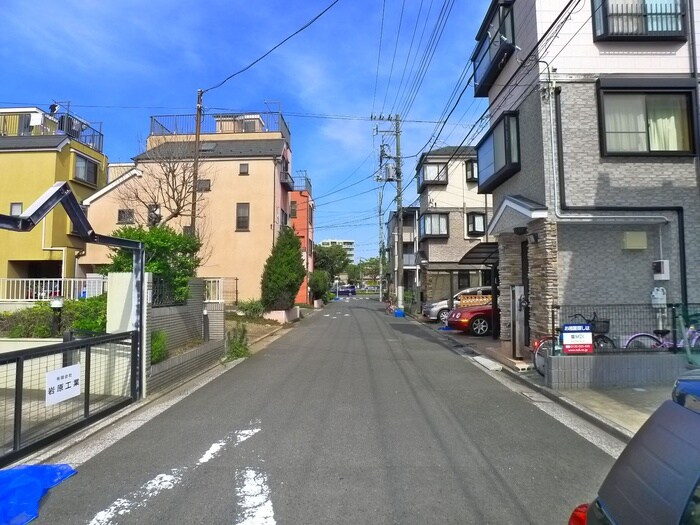 リブリ・アライの物件外観写真