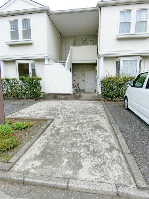 ア・ネスタＡ棟の物件外観写真