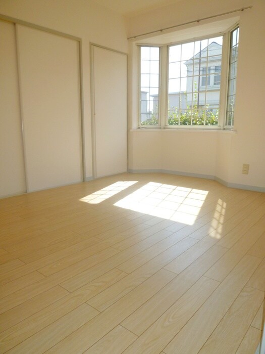 ア・ネスタＡ棟の物件内観写真