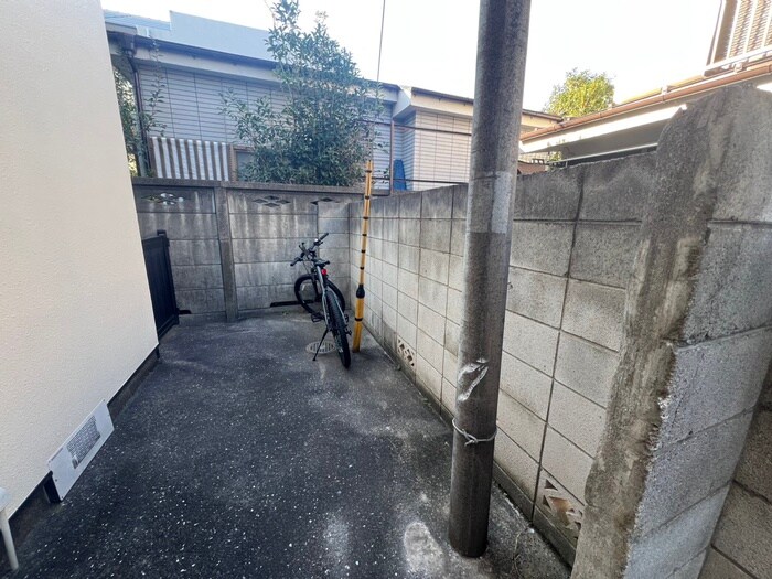 Ａ　ＦＬＡＴの物件外観写真