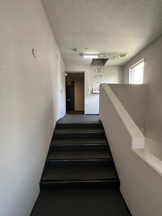 エスタ梅ヶ丘の物件外観写真