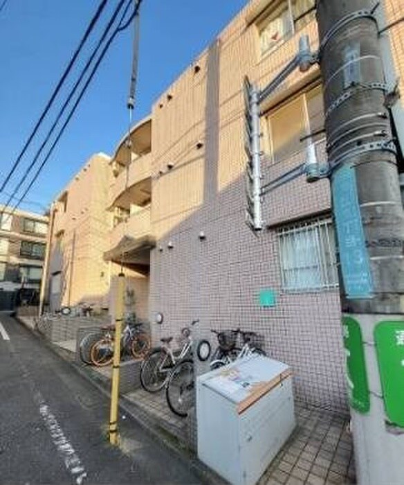 エスタ梅ヶ丘の物件外観写真