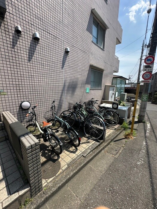 エスタ梅ヶ丘の物件外観写真