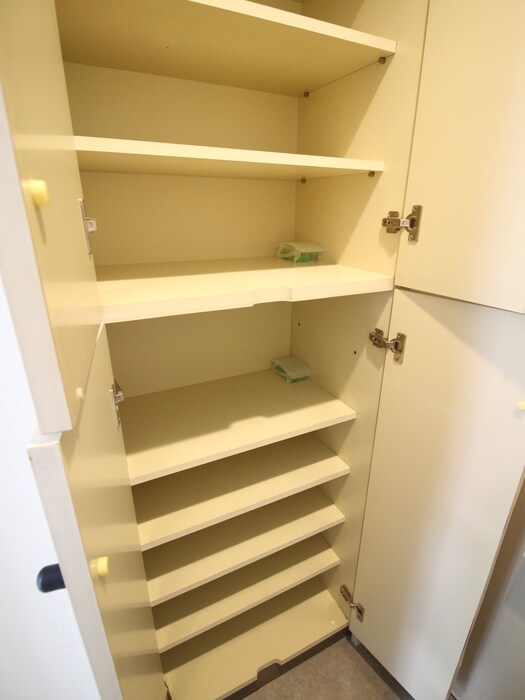 エスタ梅ヶ丘の物件内観写真