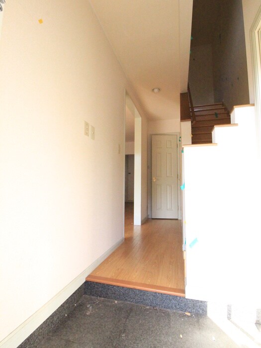 メゾンコリ－ヌの物件内観写真