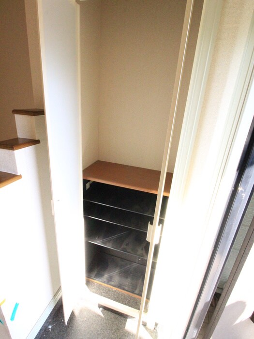 メゾンコリ－ヌの物件内観写真