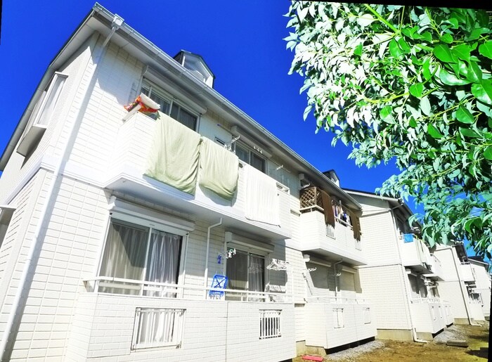 ネオグランドールＢの物件外観写真