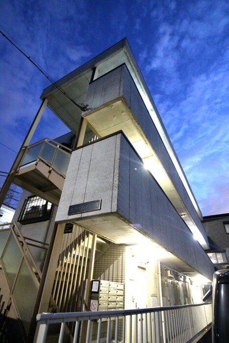 カラベル西葛西の物件外観写真