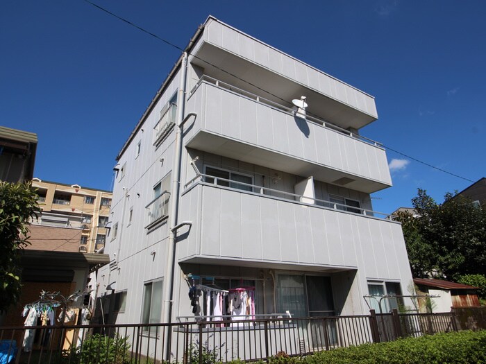 フォレスト・エレナの物件外観写真