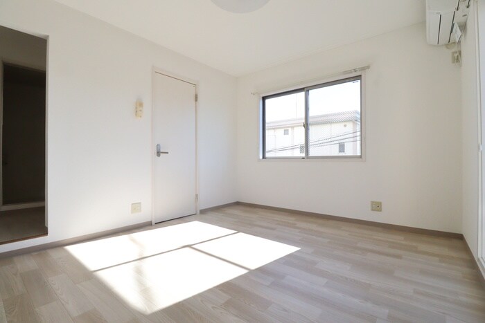 クレール鹿島の物件内観写真