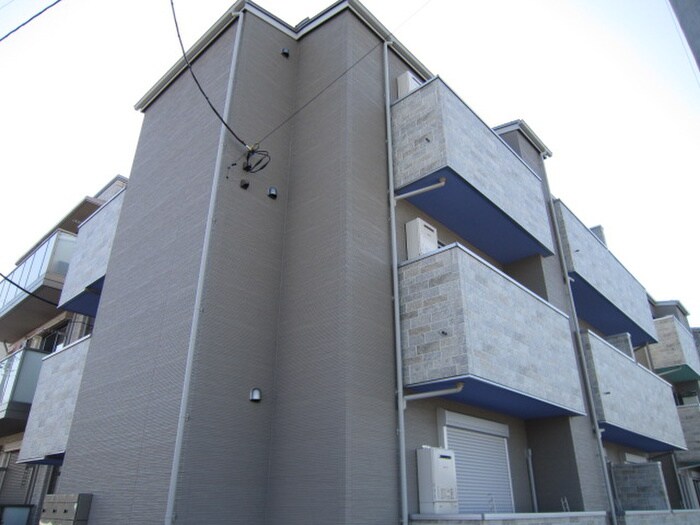 プレジールの物件外観写真