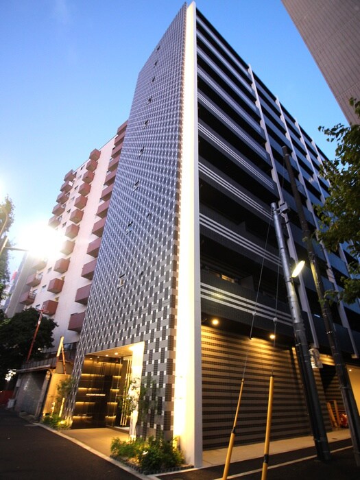 アジールコート新高円寺の物件外観写真