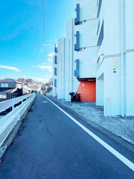 川口マンションの物件外観写真