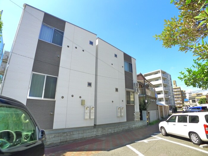 フィオーレ梅島の物件外観写真