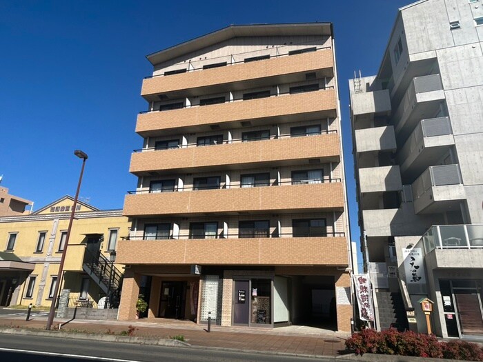 カナスカイビルの物件外観写真